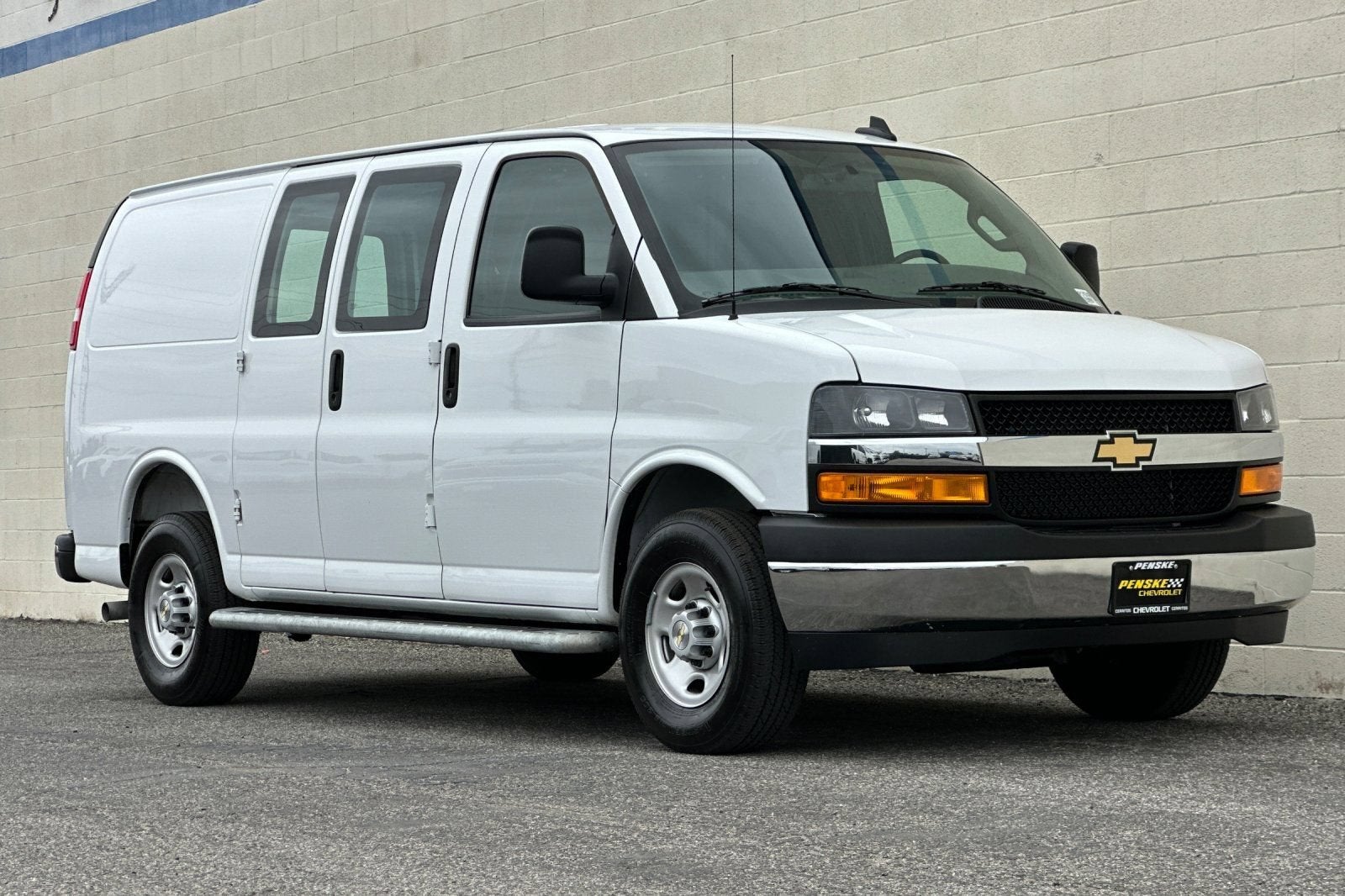 chevrolet express cargo 2025 1GCWGAFPXS1197367 image chevrolet express cargo 2025 1GCWGAFPXS1197367 image